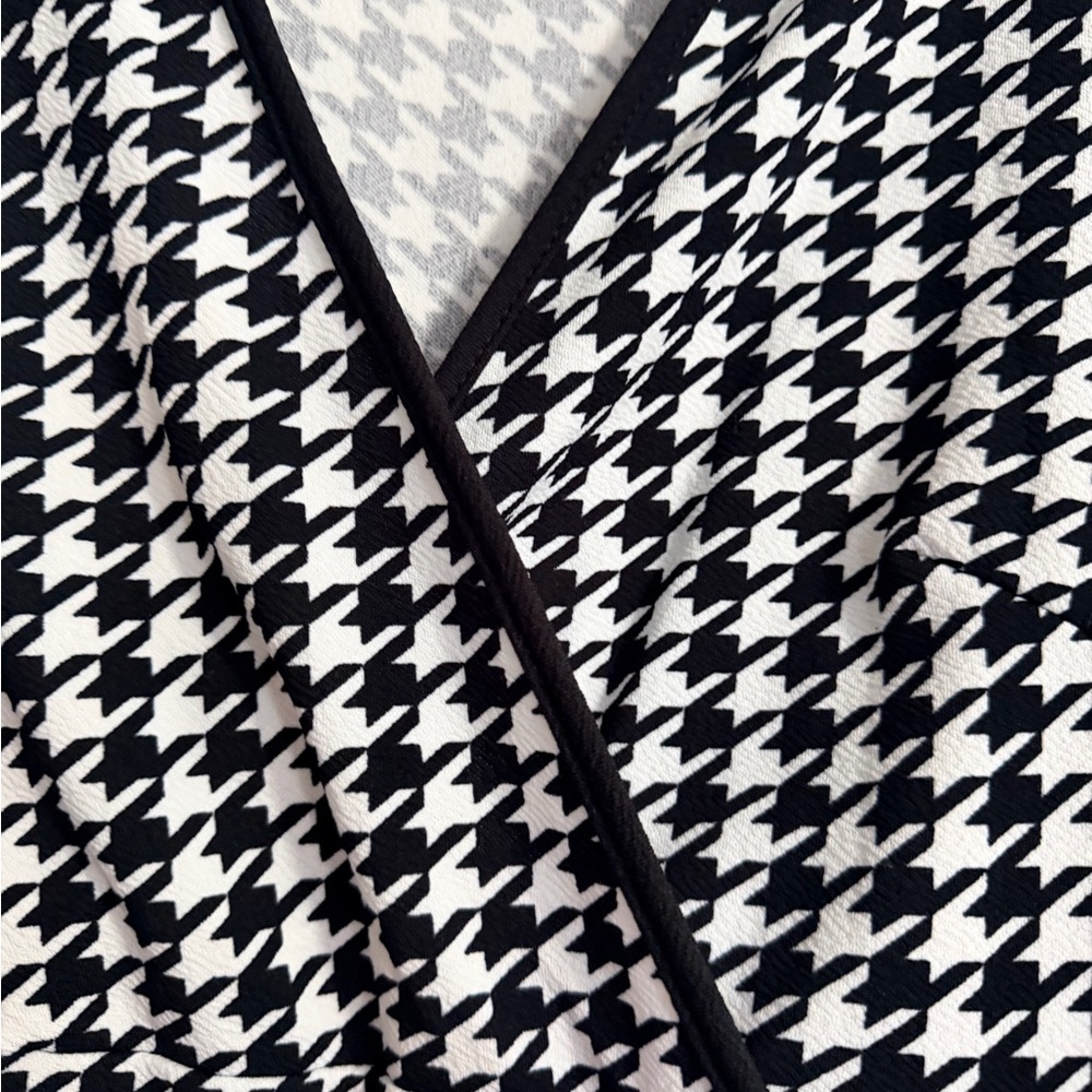 SHEIN Black & White Houndstooth Midi Dress Size M US 6 - Picture 6 of 7